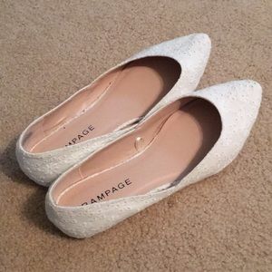 Free with bundle (only) White Rampage flats